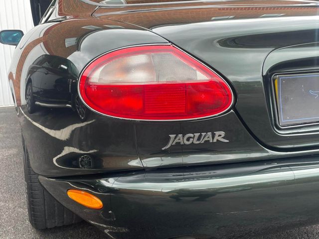  Jaguar XK8 1997